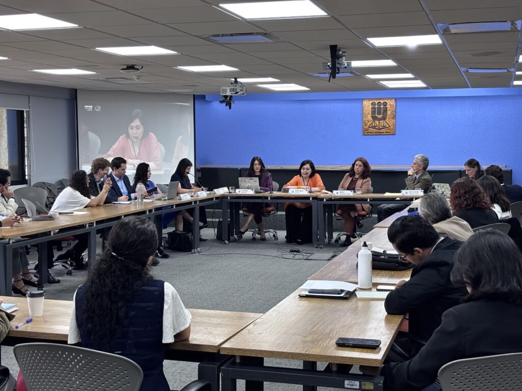 Ceses masivos de personas operadoras de justicia: hallazgos y lecciones desde América Latina